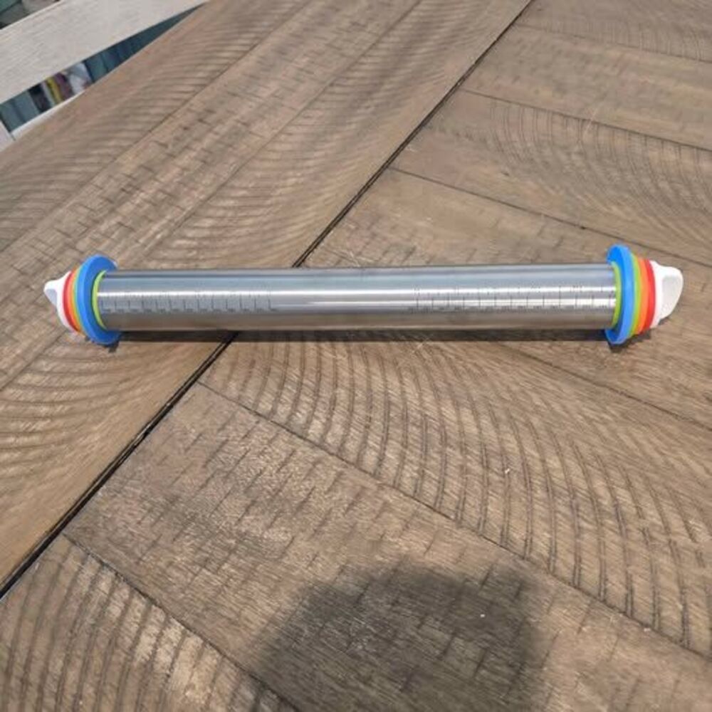 Rolling Pin with Adjustable Thickness Rings
